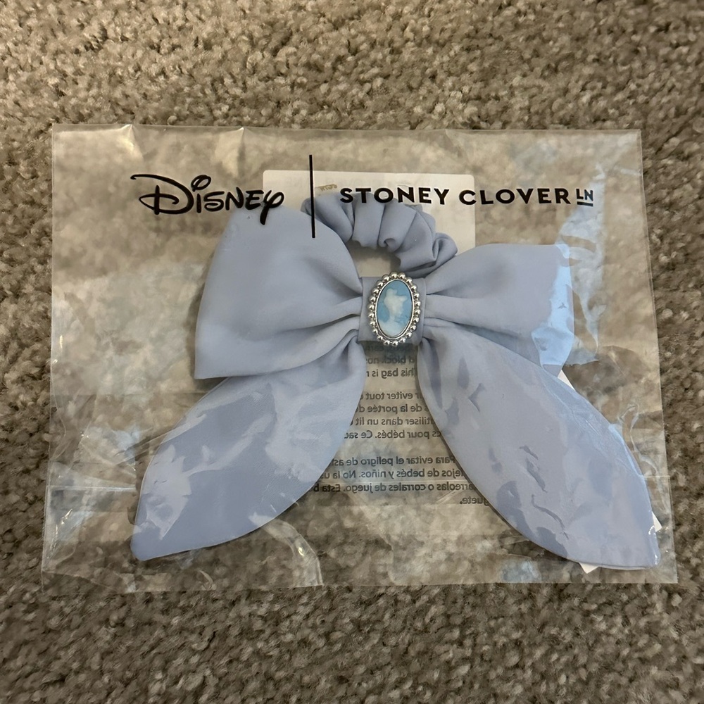 Cinderella Bow Scrunchie